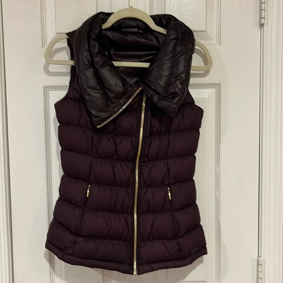 Athleta Jackets & Blazers - Athleta Burgundy size XS Goose Down Vest